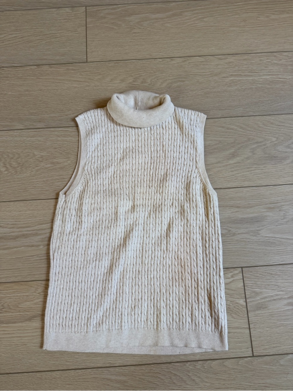 JEANNE PIERRE Sleeveless Cable Turtleneck Vest - Cream